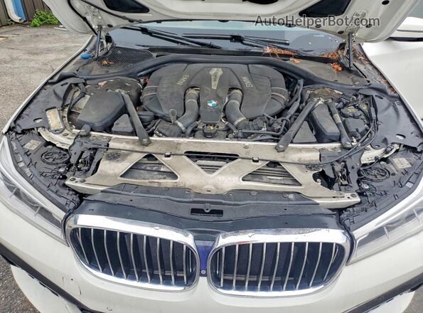 WBA7F2C50JG423747 2018 BMW 7 SERIES White Engine compartment view