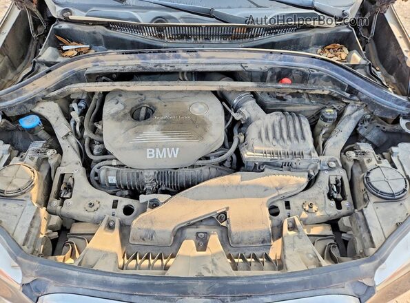 WBXHU7C58K3H45075 2019 BMW X1 Black Widok komory silnika