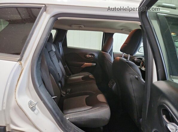 1C4PJMCX7JD501702 2018 JEEP CHEROKEE White Շարժիչի բաժամունքի տեսք