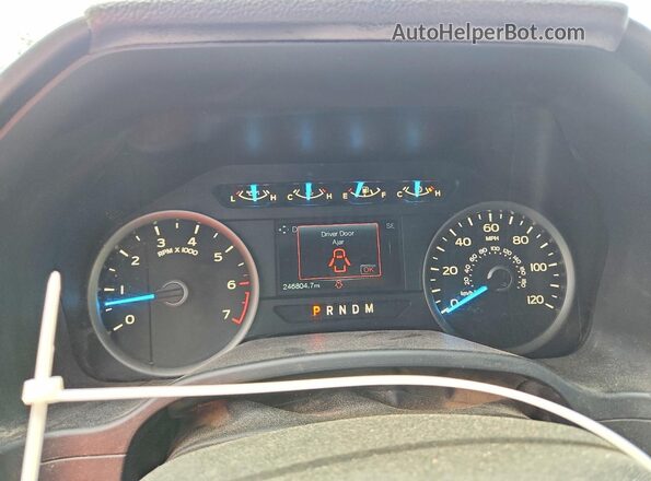 1FTEW1E47KKC87169 2019 FORD F150 Maroon Widok tylnych siedzeń
