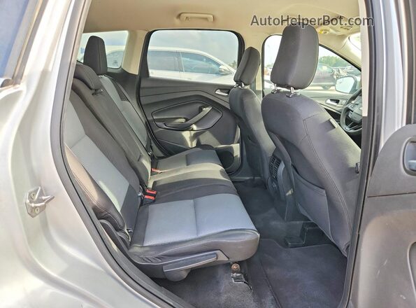 1FMCU0GD2JUB29289 2018 FORD ESCAPE Silver Engine compartment view