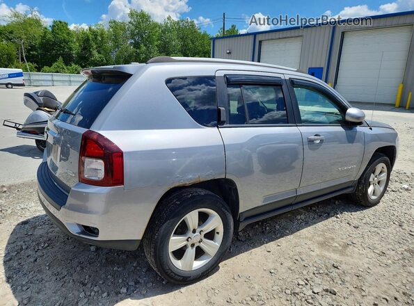1C4NJDEB3HD162312 2017 JEEP COMPASS Silver Front right