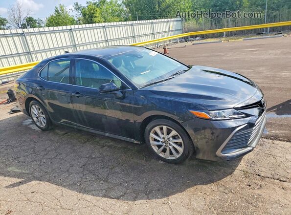 4T1R11AK3NU694799 2022 TOYOTA CAMRY Black Widok z przodu