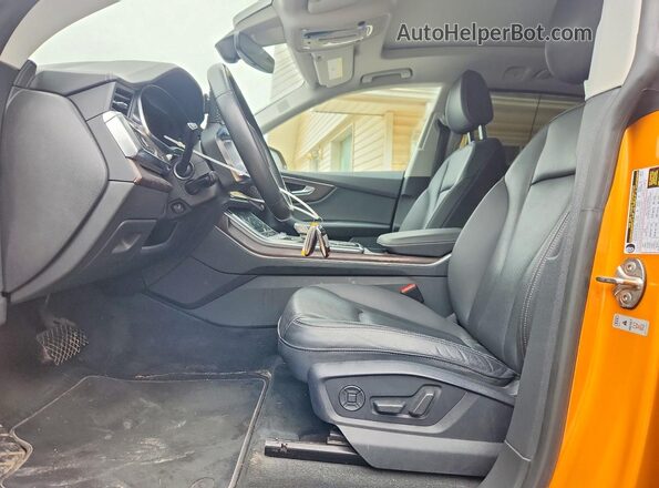 WA1FVAF18LD022109 2020 AUDI Q8 Orange Вид панелі приладів
