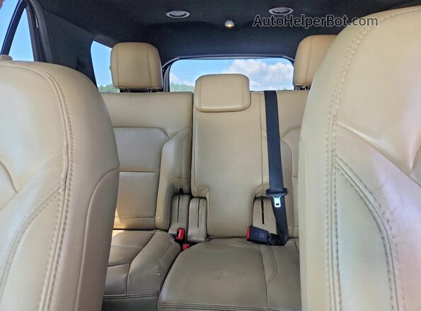1FM5K7D86HGB43526 2017 FORD EXPLORER Silver Սալոնի հետևի տեսք