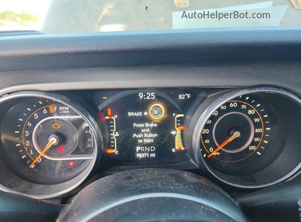 1C4HJXDG4JW147971 2018 JEEP WRANGLER Black Widok tylnych siedzeń