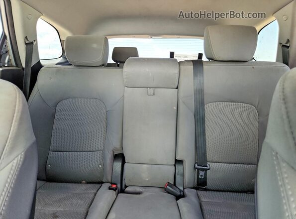 KM8SM4HF0HU205265 2017 HYUNDAI SANTA FE Silver Rear interior view