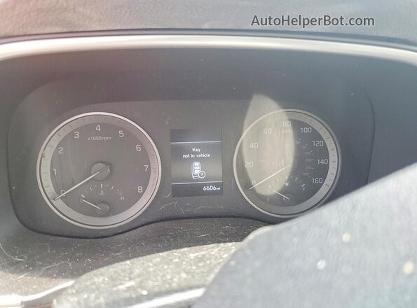 KM8J33A48MU326055 2021 HYUNDAI TUCSON Gray Rear seats view