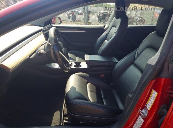 5YJ3E1EB4NF285776 2022 TESLA MODEL 3 Красный Вид панели приборов