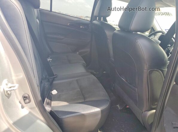 JA4ATWAA7NZ051045 2022 MITSUBISHI ECLIPSE Silver Սալոնի հետևի տեսք