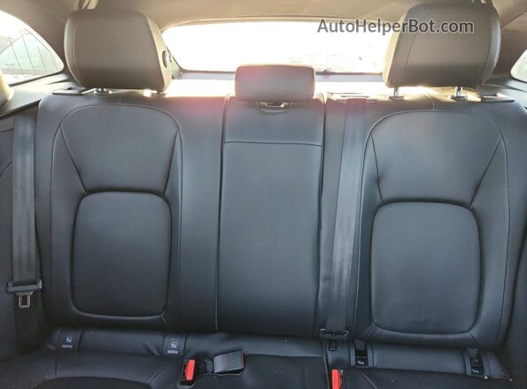 SADCJ2BN5HA085409 2017 JAGUAR F-PACE Green Widok wnętrza z tyłu