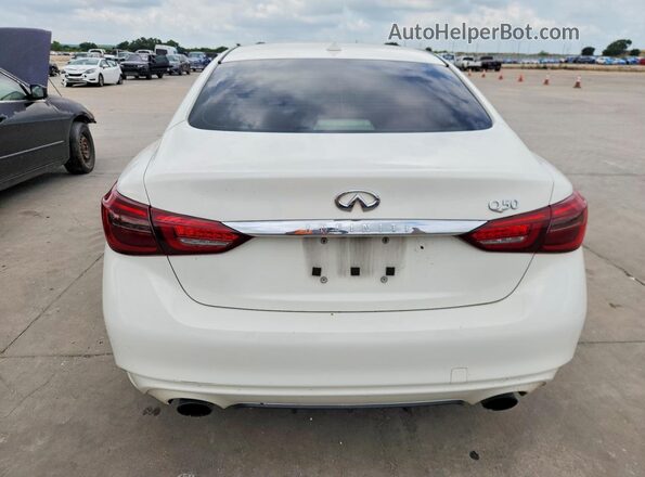 JN1EV7AP7JM350590 2018 INFINITI Q50 White Սալոնի դիմացի տեսք