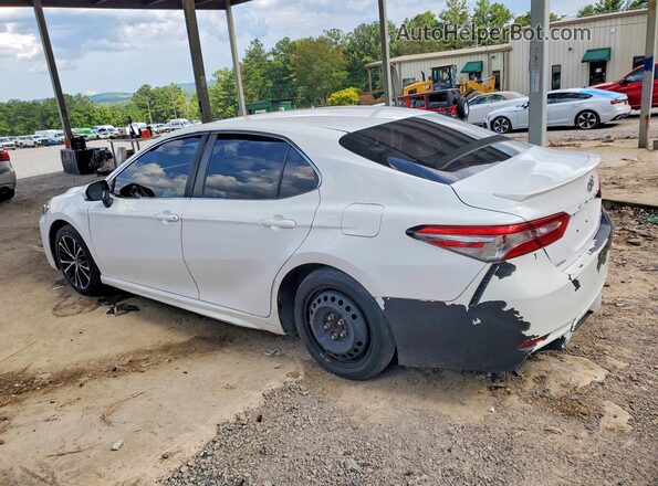 4T1B11HK2JU085785 2018 TOYOTA CAMRY White Rear right