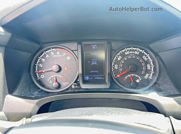 5TFAX5GN7JX104508 2018 TOYOTA TACOMA Gray Instrument cluster view