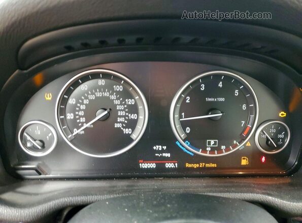 5UXWX9C55G0D90834 2016 BMW X3 White Vista de los asientos traseros