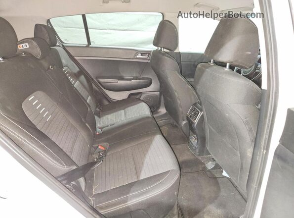 KNDPMCAC1H7035212 2017 KIA SPORTAGE White Շարժիչի բաժամունքի տեսք
