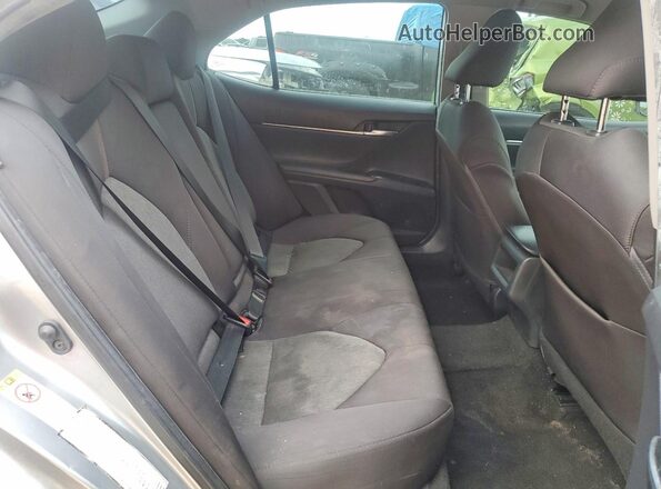 4T1B11HK4KU721317 2019 TOYOTA CAMRY Silver უკანა სალონის ხედი