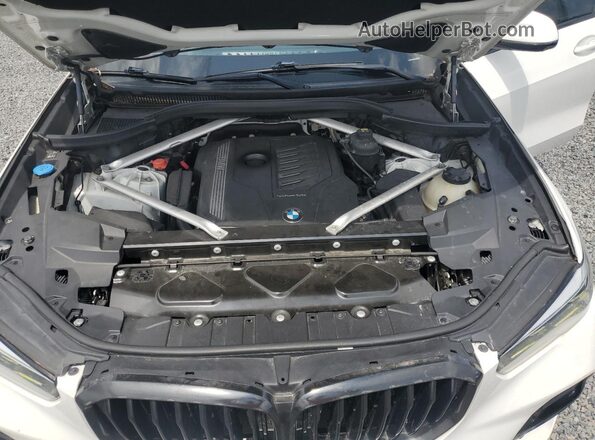 5UXCR4C04LLT19991 2020 BMW X5 White Widok naklejki z numerem VIN