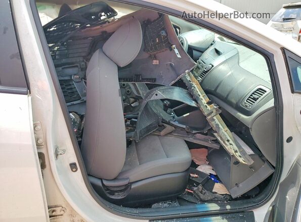 3KPFK4A74JE222296 2018 KIA FORTE White წინა სალონის ხედი