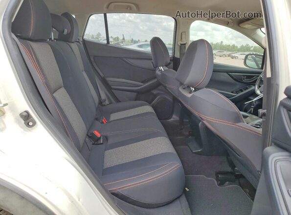 JF2GTABC2JH263016 2018 SUBARU CROSSTREK Белый Вид задней части салона