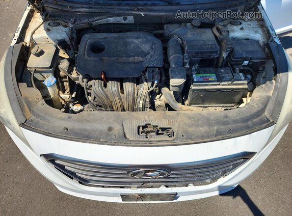 5NPE24AF1HH485046 2017 HYUNDAI SONATA White Widok komory silnika