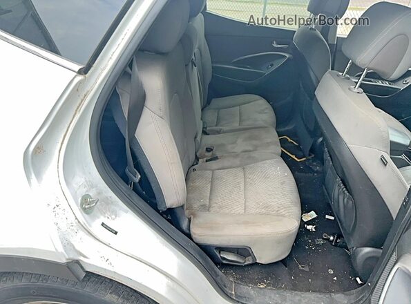 5NMZT3LB8JH073289 2018 HYUNDAI SANTA FE Белый Вид салона спереди
