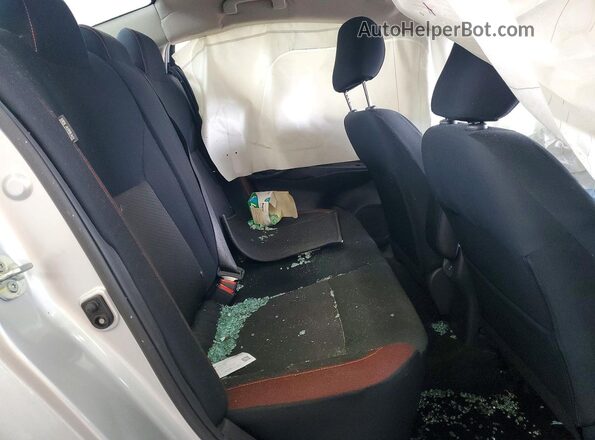 3N1CN8FV0SL843785 2025 NISSAN VERSA Silver Հետևի նստատեղերի տեսք
