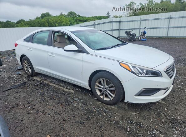 5NPE24AF9HH480712 2017 HYUNDAI SONATA White Widok z przodu