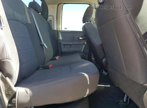 1C6RR7GG3KS688681 2019 RAM 1500 White Вид задньої частини салону