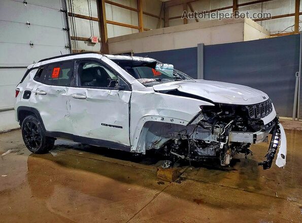 3C4NJDBN7ST617713 2025 JEEP COMPASS White Դիմացի տեսք