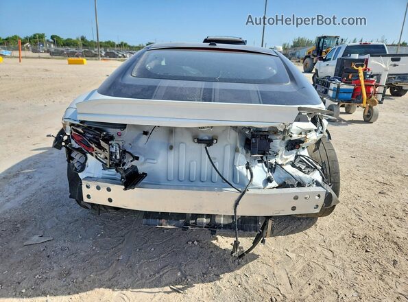 JN1BZ4CH2RM362394 2024 NISSAN Z White Widok wnętrza z przodu
