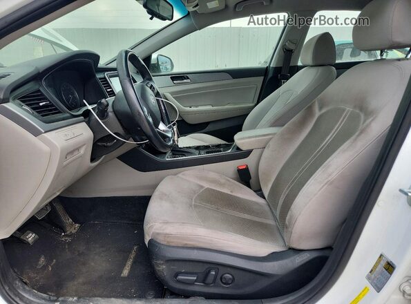 5NPE34AF6JH728112 2018 HYUNDAI SONATA White Առջևի վահանակի տեսք