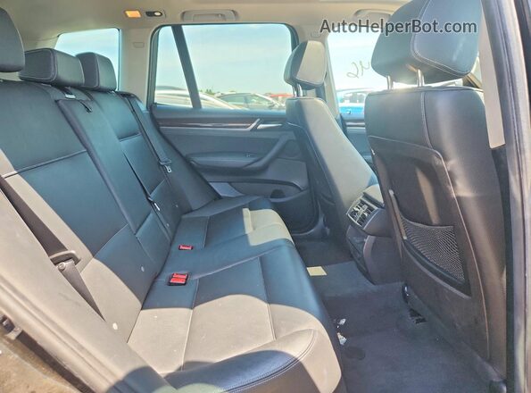 5UXWX9C36H0T23236 2017 BMW X3 Black Vista del compartimento del motor