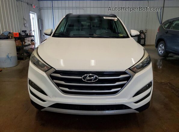 KM8J3CA24JU637976 2018 HYUNDAI TUCSON White Widok z tyłu