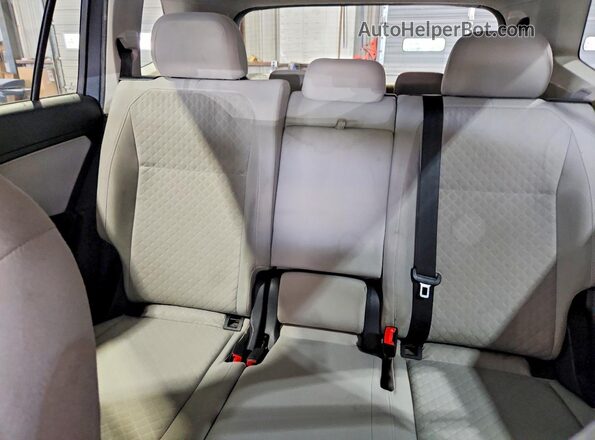 3VV0B7AX7KM095494 2019 VOLKSWAGEN TIGUAN Серый Вид задней части салона