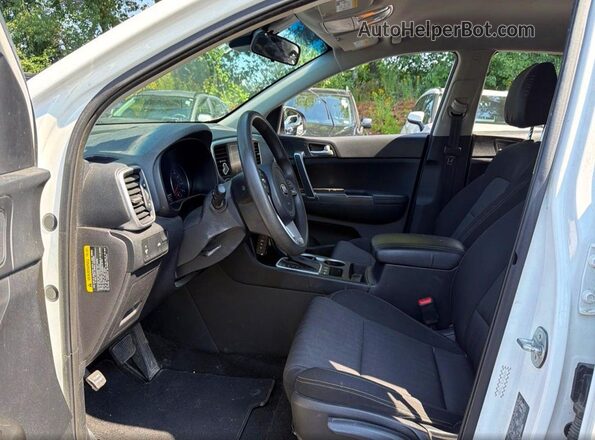 KNDPMCAC8L7755809 2020 KIA SPORTAGE White Vista trasera