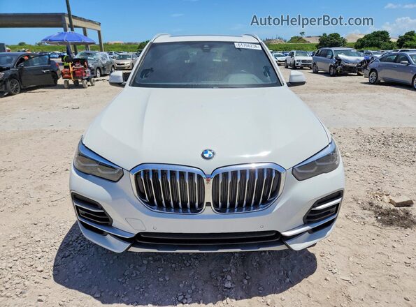5UXCR4C00N9K13599 2022 BMW X5 White Rear view