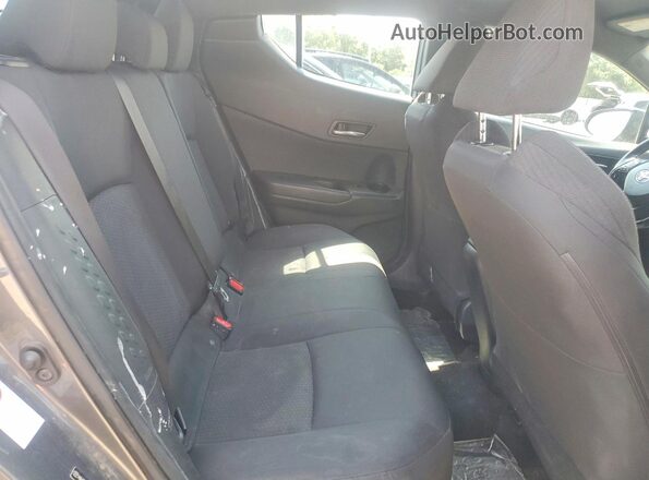 NMTKHMBXXJR011913 2018 TOYOTA C-HR Black Vista del compartimento del motor