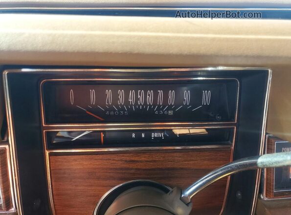 6D47S6Q165507 1976 CADILLAC DEVILLE Brown Vista del cuadro de instrumentos
