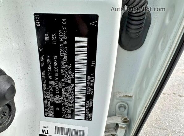 5TDGZRBH5MS542760 2021 TOYOTA HIGHLANDER White Rear interior view