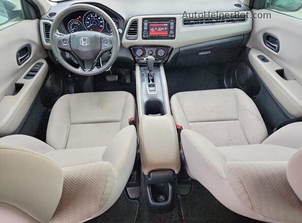 3CZRU5H3XHM702210 2017 HONDA HR-V White უკანა სალონის ხედი