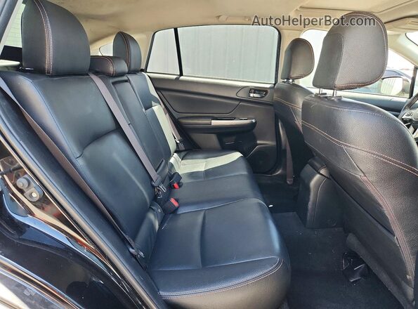 JF2GPANC2HH273264 2017 SUBARU CROSSTREK Black Սալոնի հետևի տեսք