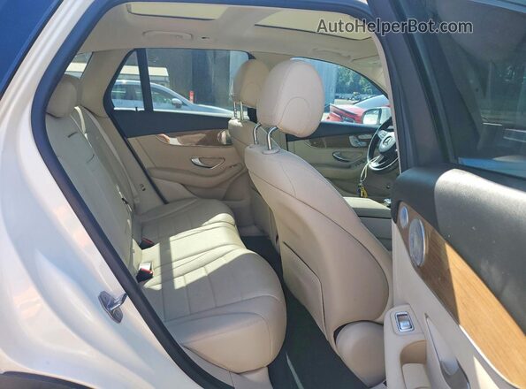WDC0G4JB8HF249023 2017 MERCEDES-BENZ GLC-CLASS White Սալոնի հետևի տեսք