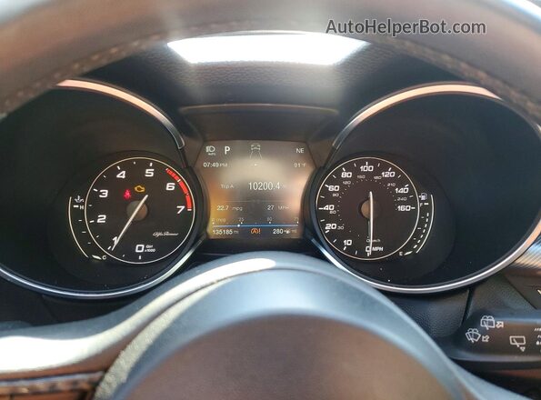 ZASFAKBN0J7B60472 2018 ALFA ROMEO STELVIO Black Հետևի նստատեղերի տեսք