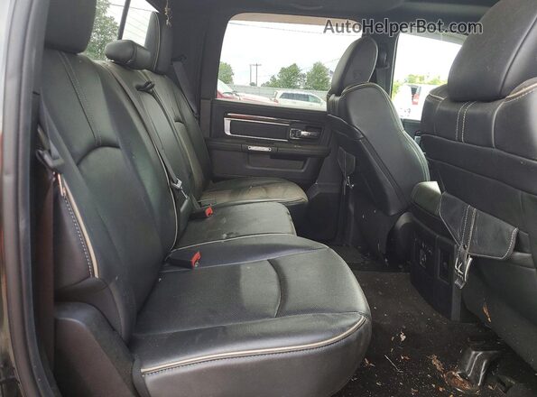 1C6RR7WM9GS374676 2016 RAM 1500 Black Widok wnętrza z tyłu