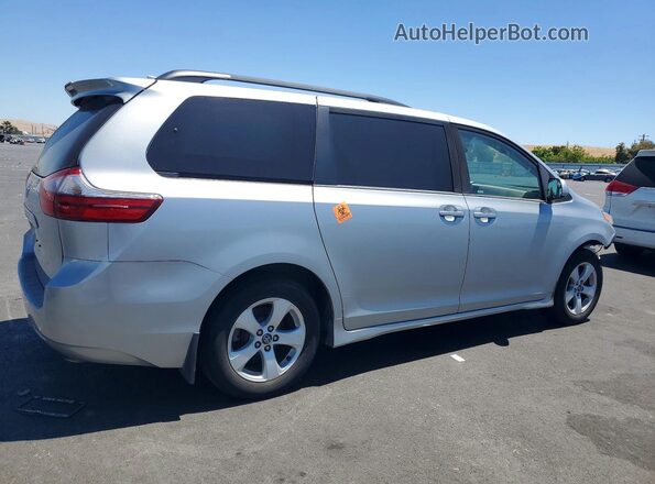 5TDKZ3DCXLS054458 2020 TOYOTA SIENNA Silver Delantero derecho