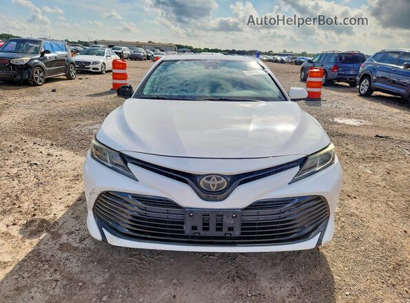 4T1B11HK5KU243019 2019 TOYOTA CAMRY White Rear view
