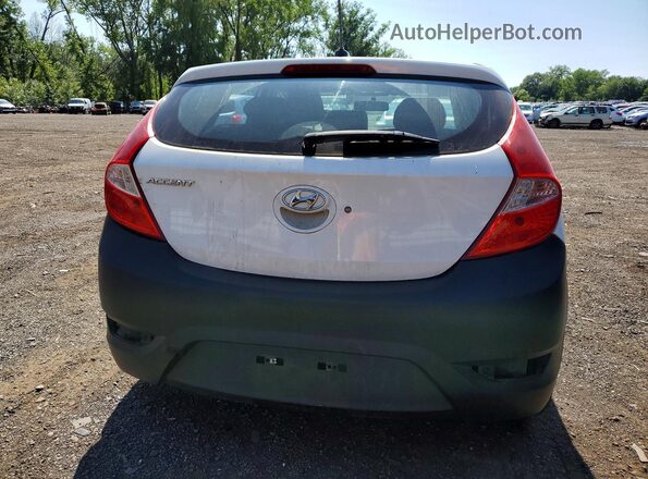 KMHCT5AE4HU310941 2017 HYUNDAI ACCENT White Front interior view