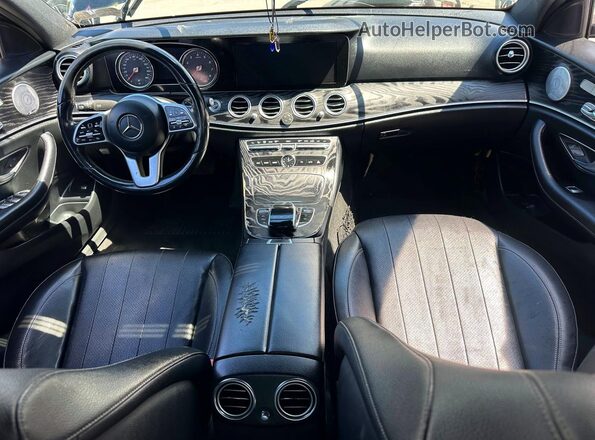 WDDZF4KB5KA511475 2019 MERCEDES-BENZ E Черный Вид панели приборов