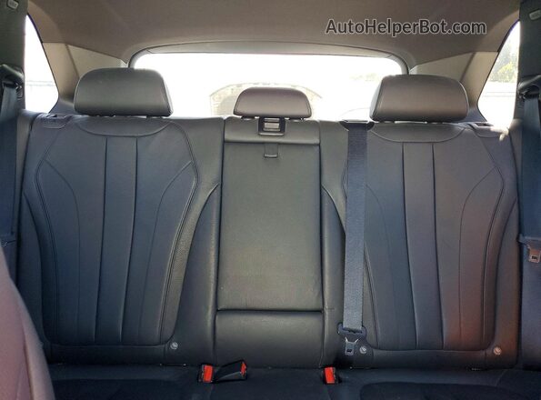 5UXKT0C55H0S80614 2017 BMW X5 White Widok wnętrza z tyłu